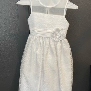 Girls white formal dress size 7
